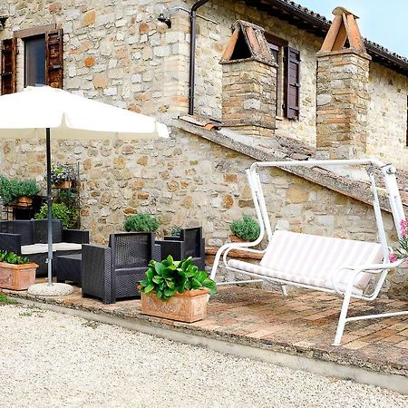 トーディ Casale Le Orme Bed & Breakfast エクステリア 写真